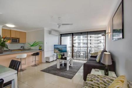 Pacific Broadbeach - 54