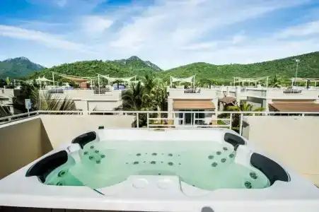 Oriental Beach Pearl - 78