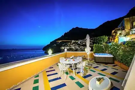 Eden Roc Suites - 370