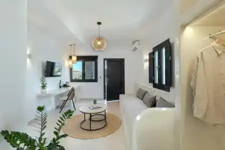 Onyx & Suites - 126