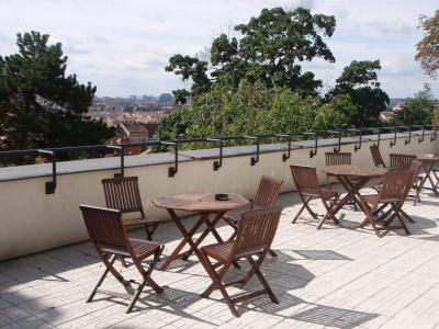 Jana / Pension Domov Mládeže - 9