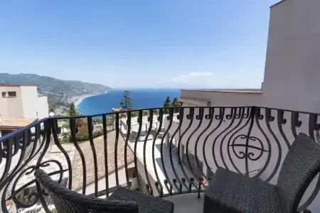Villa Fiorita Boutique - 49