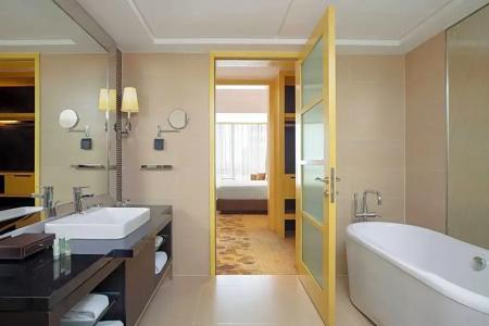 Courtyard by Marriott Shanghai Central - 41