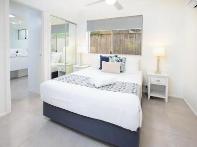 Noosa River Palms - 113