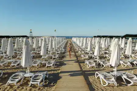Sea Shell & Spa - 9