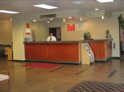 Metro Plaza - 18
