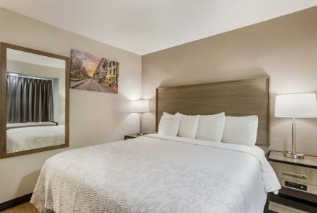 Red Roof Inn Plus+ & Suites Savannah – i-95 - 27
