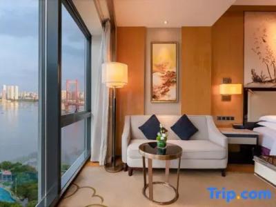 Hilton Wuhan Riverside - 120