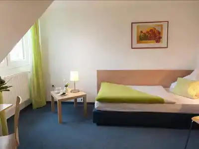 König - 4