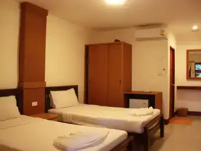 Oyo 1046 Noppharat Resort - 1