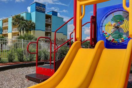 SureStay Plus by Best Western Orlando International Drive - 33