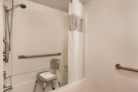 Country Inn & Suites by Radisson, South, TN - 45