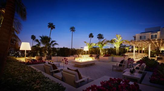 Aka Beverly Hills - 16