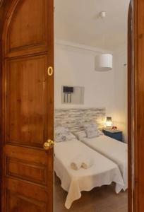 Ally's Bed&Breakfast, - 37
