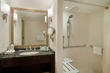 Capital Hilton - 7