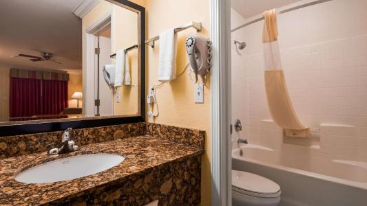 Best Western Heritage Inn - 36