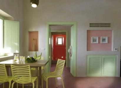 Voreina Gallery Suites - 25
