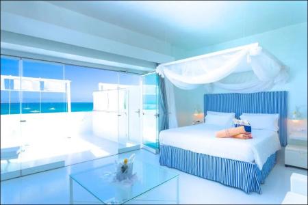 Avanti Lifestyle - Only Adults - 36