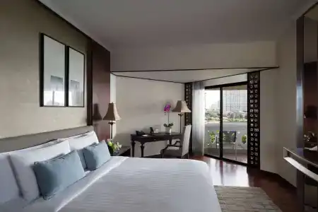 Anantara Riverside Bangkok Resort - Sha Plus Certified - 17