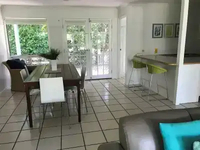 Coral Beach Noosa - 86