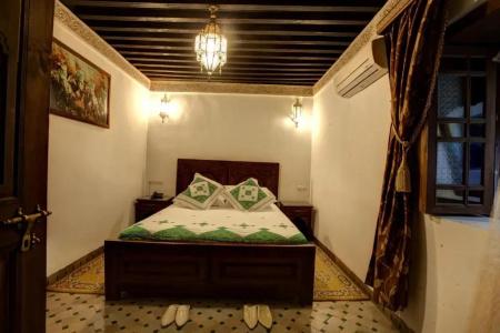 Riad Salam - 37