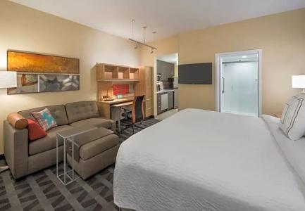 TownePlace Suites by Marriott Kanata - 39
