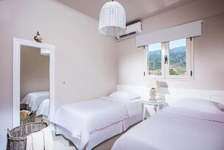 Notos Heights & Suites - 38