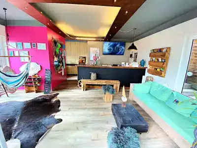 feels Beach Club - 11