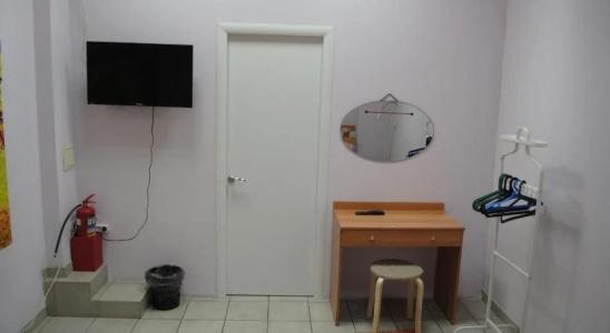 Hostel Спи Здесь - 6