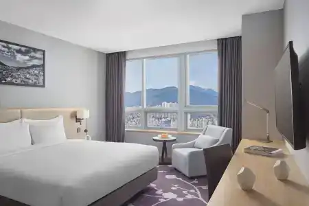 Avani Central Busan - 11