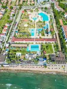 Risus Beach Resort - 0