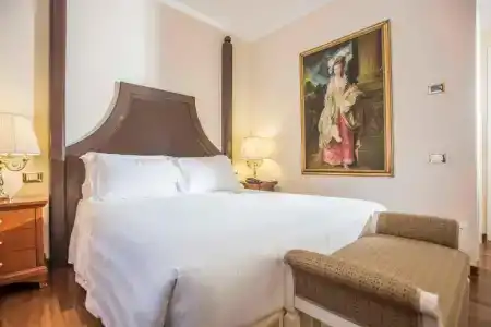 Golden Tower & Spa - 50