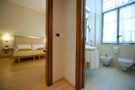 Best Western Crystal Palace - 40
