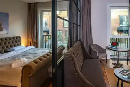 Apart by Parmigiano Group - 41