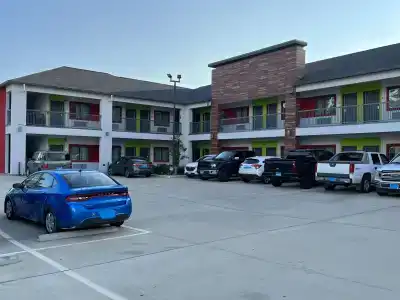 Americas Best Value Inn & Suites Kingwood Iah Airport - 0