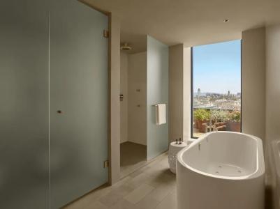 The Barcelona Edition - 10