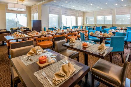 Hilton Garden Inn - 25