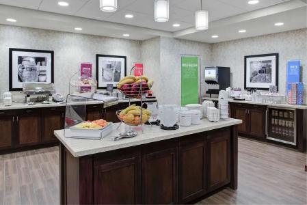 Hampton Inn & Suites, Vt - 23