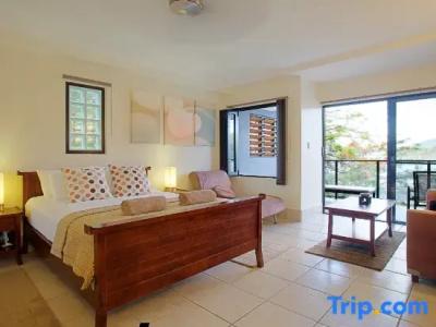 at Waterfront Whitsunday Retreat - Adults Only - 36