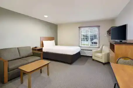 WoodSpring Suites - 36