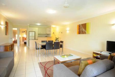 Bay Village Tropical Retreat & - 64