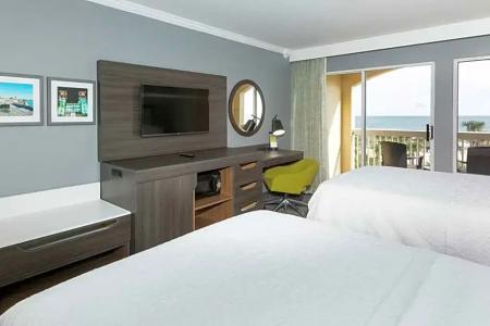 Hampton Inn - 90
