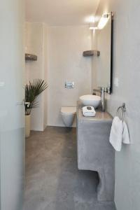 Suites of the Gods Cave Spa - 43