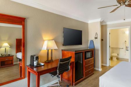 Best Western Heritage Inn - 33