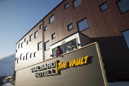 Svalbardl | The Vault - 0