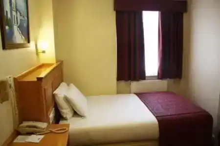 Days Inn Hyde Park - 16