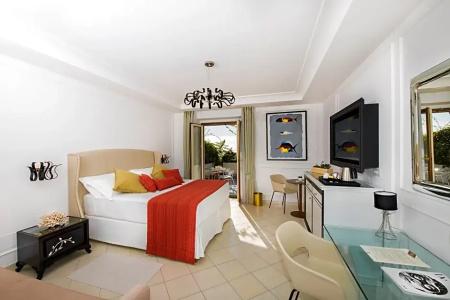 Eden Roc Suites - 87