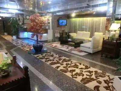 Al Muraqabat Plaza - 10