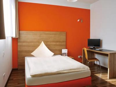 Orange und - 31