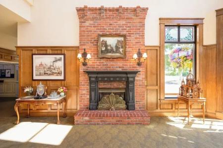 Fairhaven Village Inn - 1